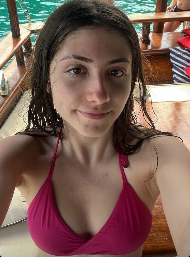 Sofia Espanha #GeLEKbGI